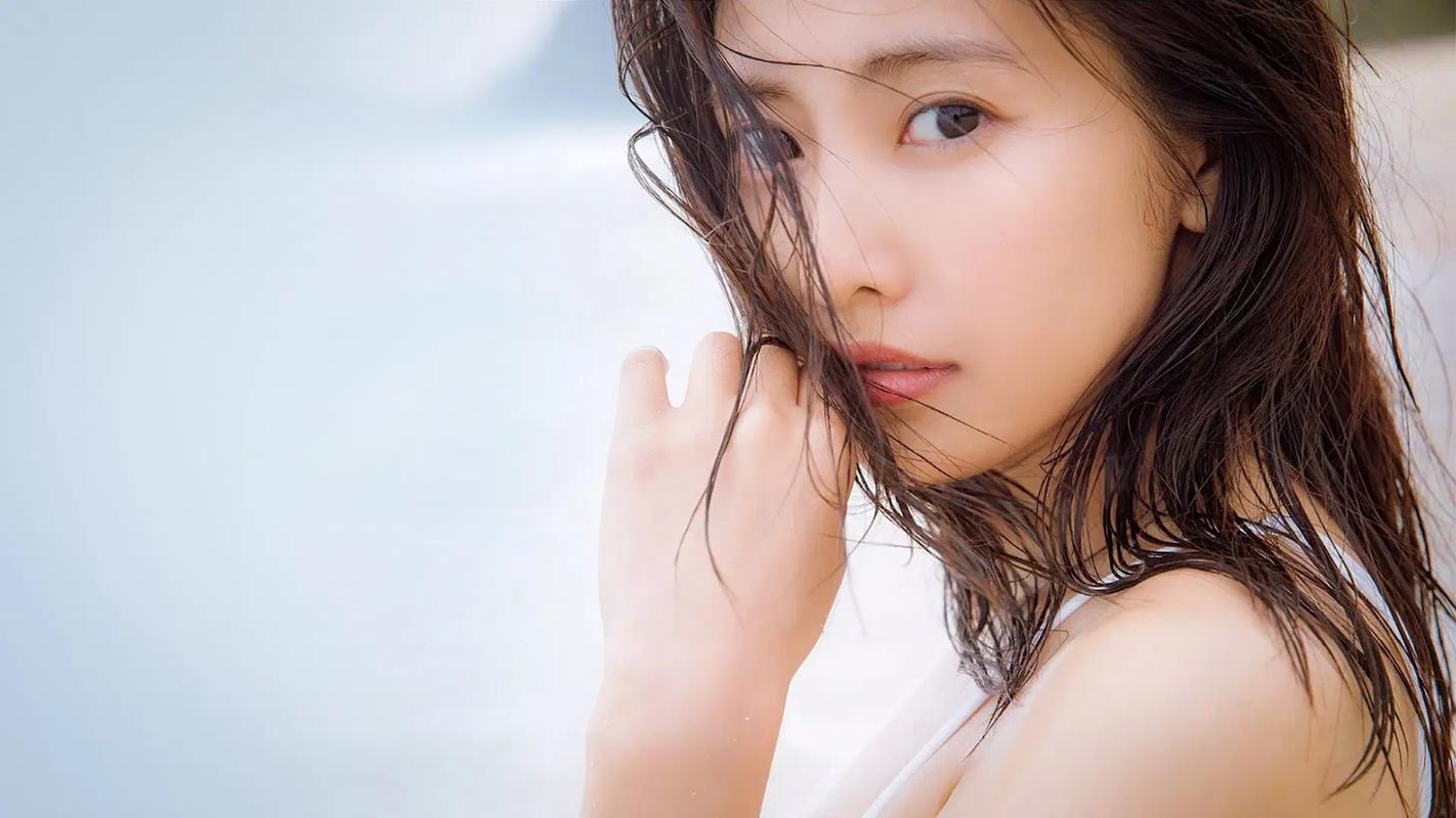 佐野雏子种子下载：宅男女神写真及影视作品合集