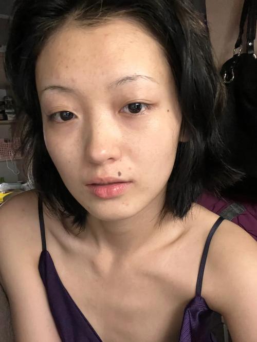 没想到！华伊沫素颜也这么漂亮，看完你也会爱上她
