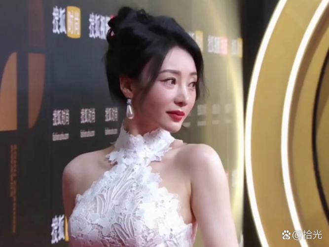 电影画壁首映礼现场直击，柳岩美貌再次惊艳